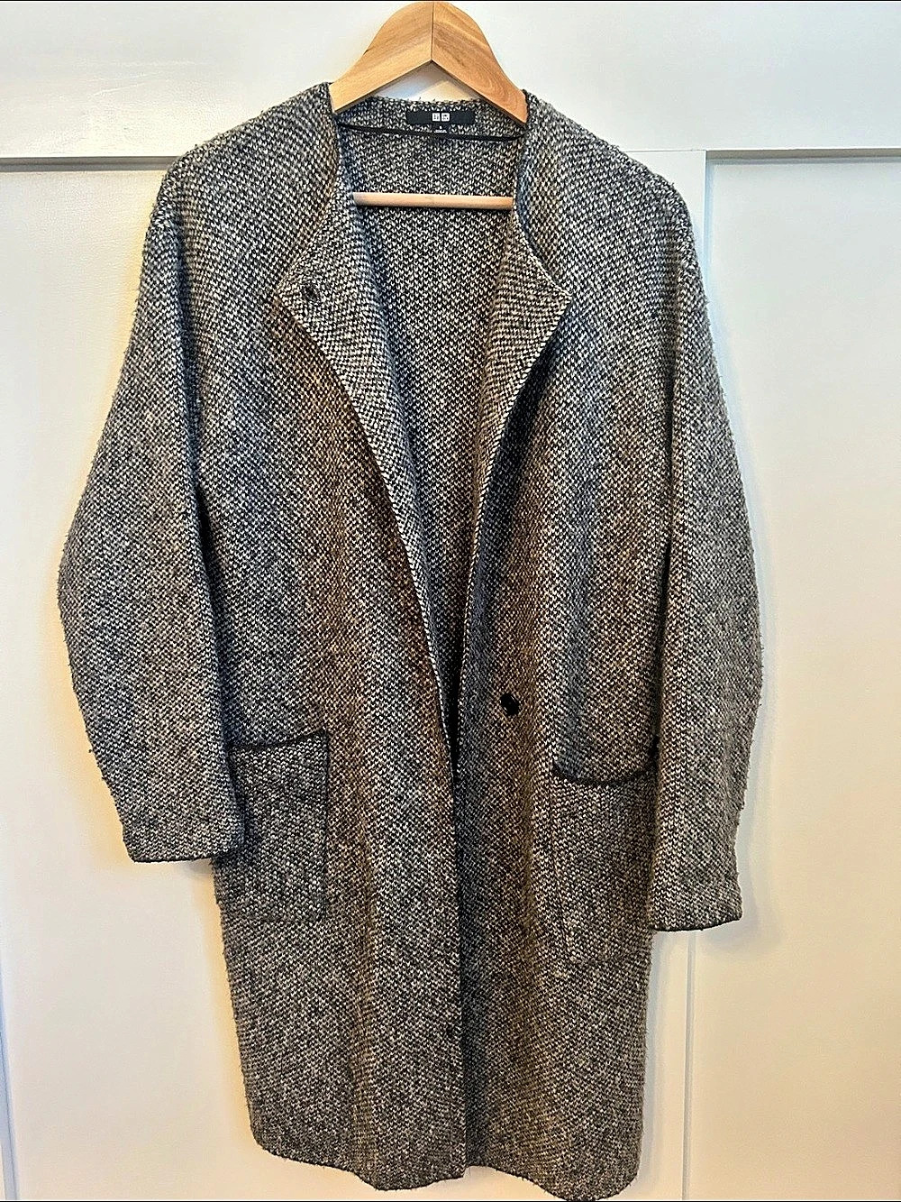 Women's Gray & Black Coat Size Small Like New